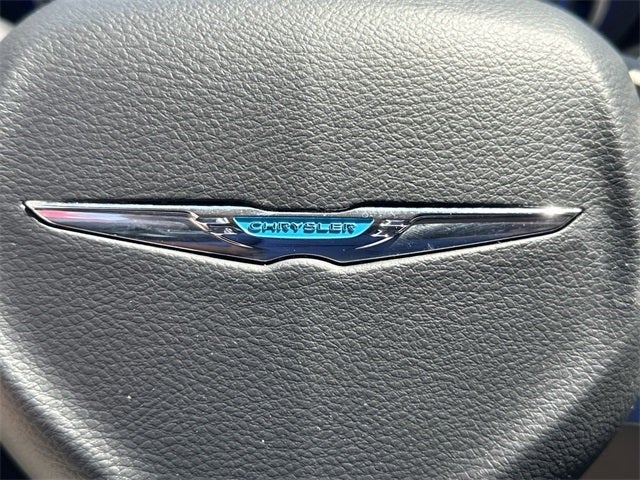 2017 Chrysler Pacifica Hybrid Platinum